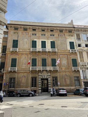 Via Garibaldi by null