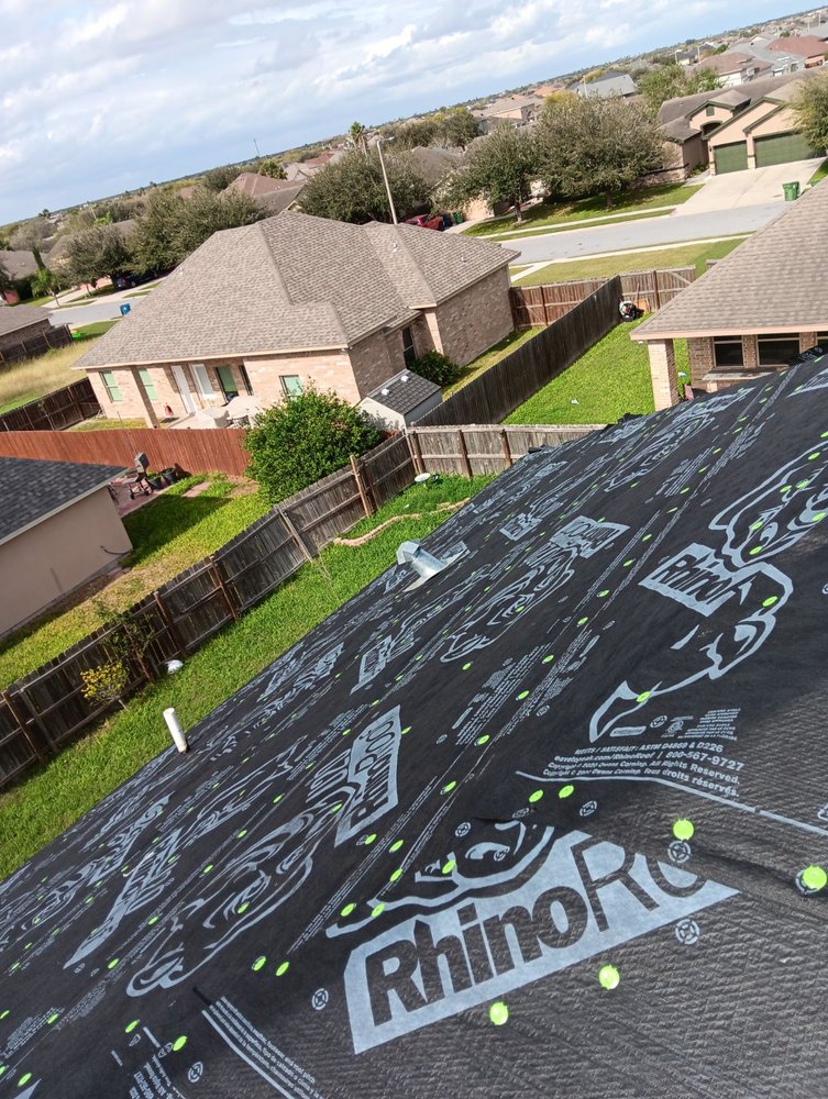 Slide of Rubio R Roofing