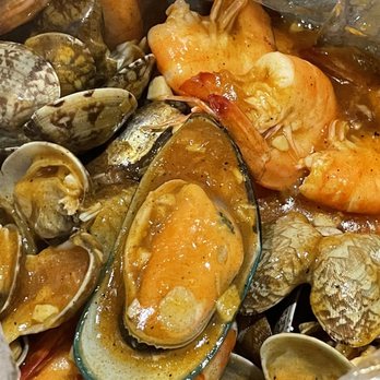 Asian N Cajun - Seafood combination - Cajun/Creole Near Me - Sacramento, California