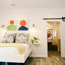 Little Point Clear - The Middle Bay Studio & Loft. This suite accommodates 4-6 guests.