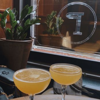 Pourhouse Restaurant - Mimosas - Cocktail Bars Near Me - Vancouver, British Columbia Pourhouse Restaurant - Mimosas - Cocktail Bars Near Me - Vancouver, British Columbia