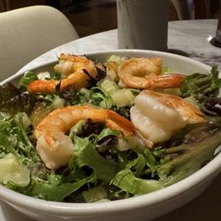 Whalewatching Bar - Shrimp and Pineapple Salad