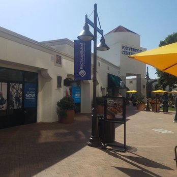 Le Diplomate Cafe - Outside area - Bakeries Near Me - Irvine, California