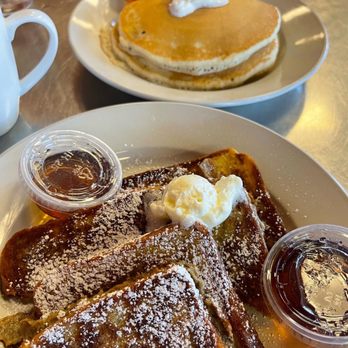 Jamie's Cafe - "Mom's French Toast" - Cafes Near Me - Elk Grove, California
