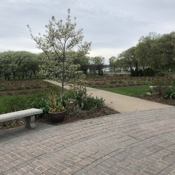 Lyndale Park Rose Garden - Parks Near Me - Minneapolis, Minnesota Lyndale Park Rose Garden - Parks Near Me - Minneapolis, Minnesota