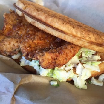 Bruxie - Chicken and waffle - Breakfast & Brunch Near Me - Brea, California