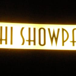 Delphi Showpalast - Leuchtreklame im Saal