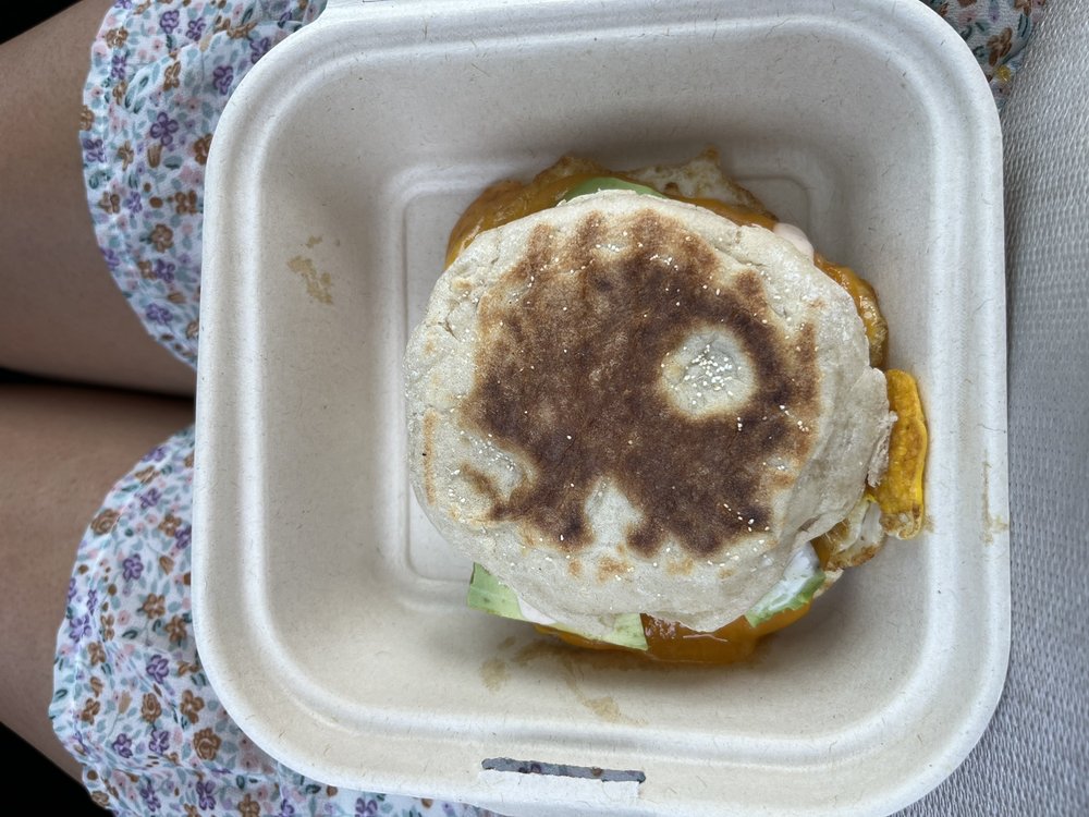 Joe StrEAT Cafe Logo