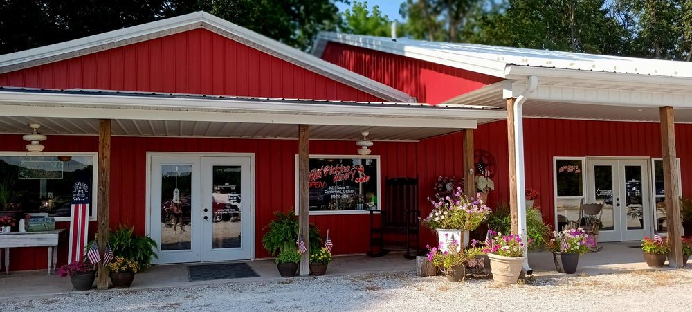 Wild Pickins Winery - vineyard in Chesterfield, IL