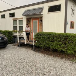 Orlando Lakefront Tiny House - The Swan