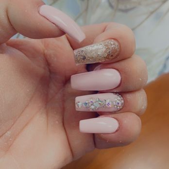Garden Nails - DND polish #122 stones created by Cao - Nail Salons Near Me - Kapolei, Hawaii