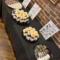 Dessert Works - Beyond delicious cupcakes, cookies, and cake pops!!