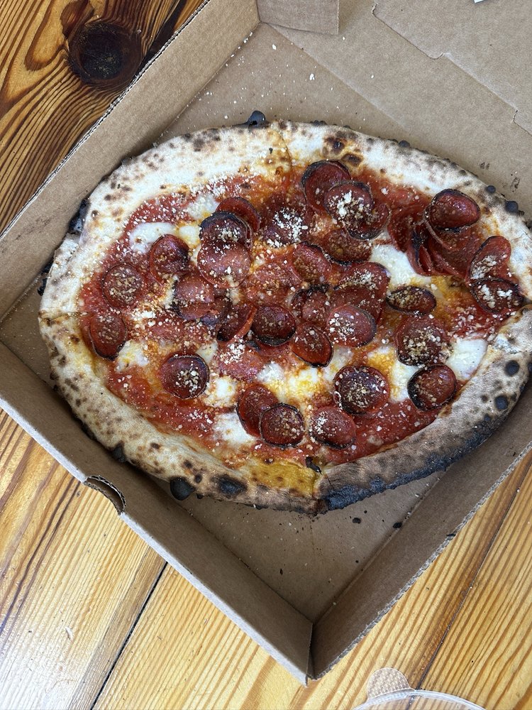 Ava Pizzeria