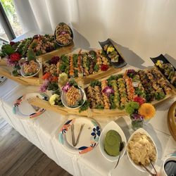 Umi Sushi Poke - Sushi Love Boats for parties