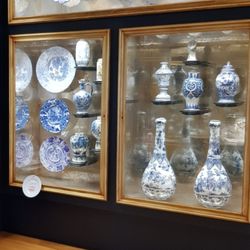 Schloss Höchstädt - Teller und Vasen