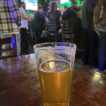 O'Mally's Irish Pub - a pint of beer - Irish Pub Near Me - Sacramento, California
