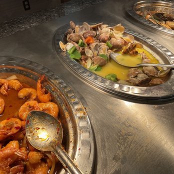 Four Seasons Buffet - Buffets Near Me - Cerritos, California