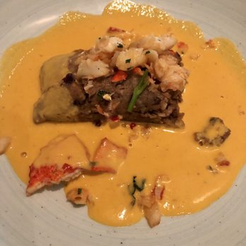 Caracol - Tamal de Langosta - Seafood Near Me - Houston, Texas