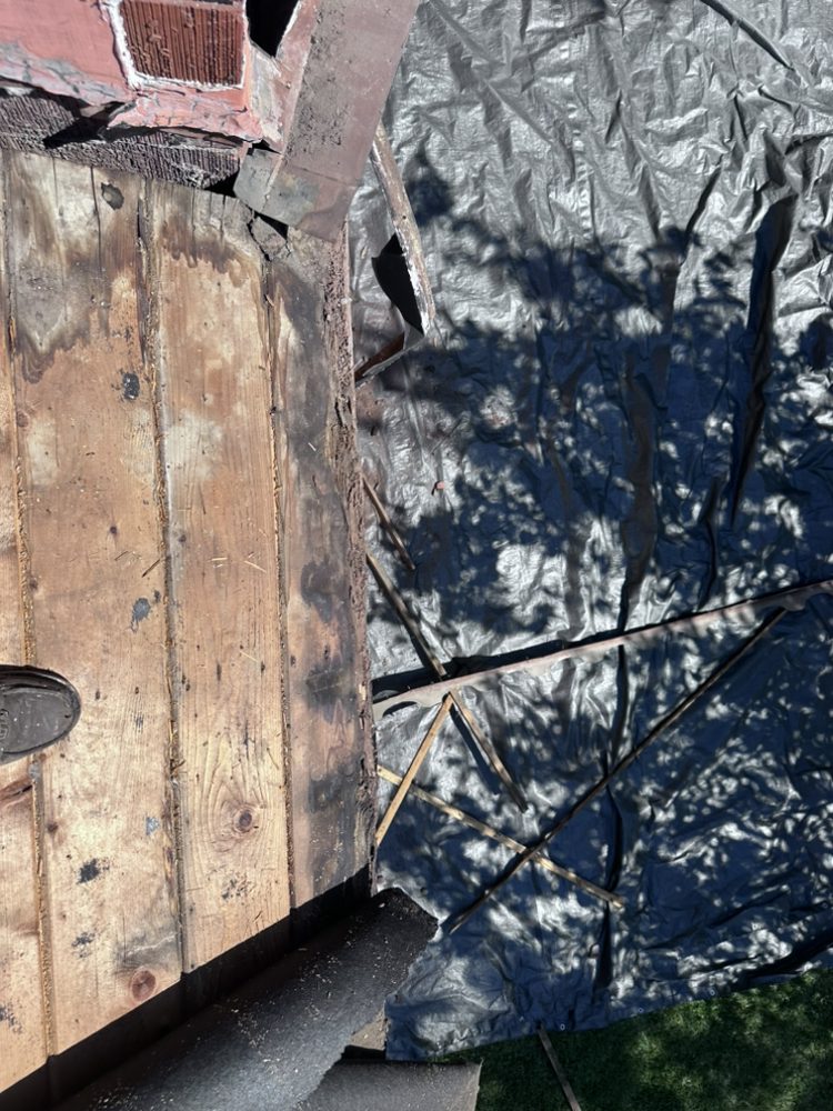 Slide of Jacinto’s Roofing