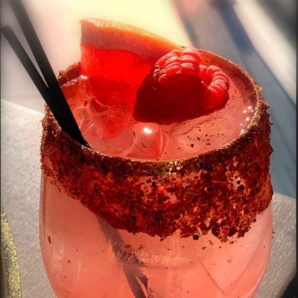 Signature Bar Service - Bartenders Near Me Signature Bar Service - Bartenders Near Me