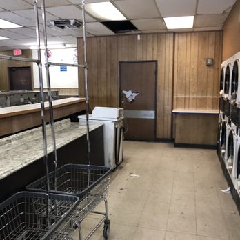 Charlotte Laundromat - Laundromat Near Me - Barstow, California Charlotte Laundromat - Laundromat Near Me - Barstow, California