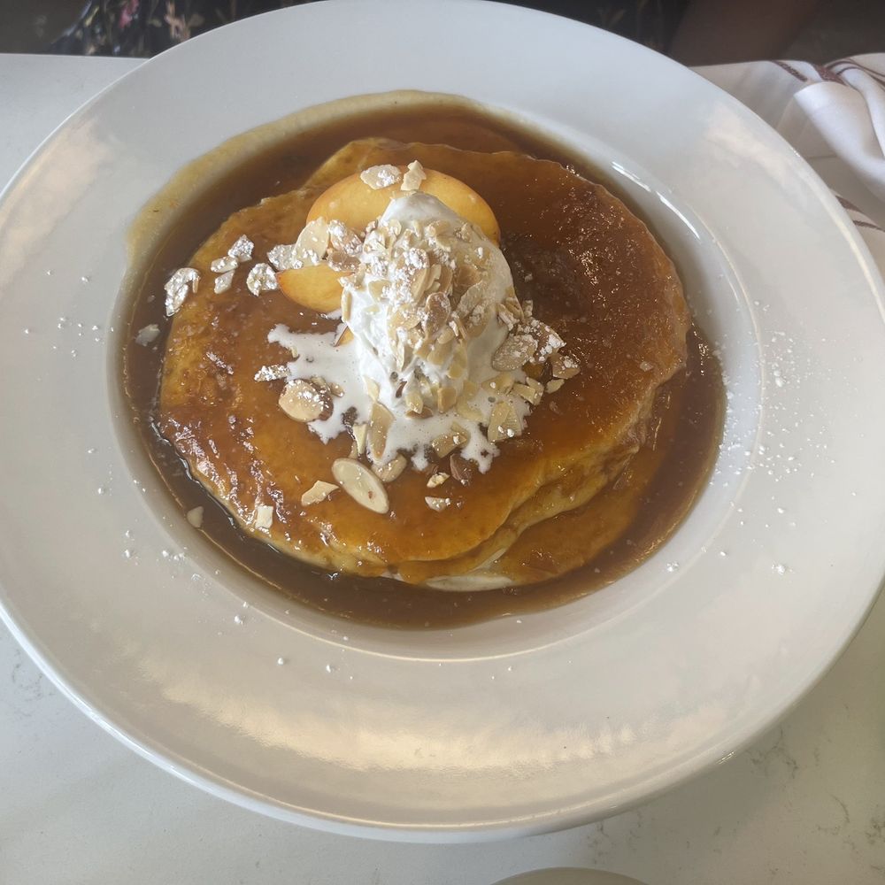 Peach pancakes Peach pancakes