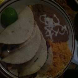 Loredo's Mexican Restaurant - Chicken and beef tacos