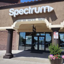 Store front/located in back corner of Ridgeview Plaza