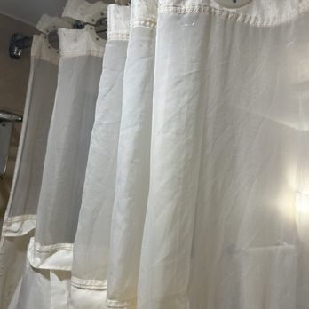 DoubleTree by Hilton Hotel Lafayette - Kind of gross shower curtain - Hotels Near Me - Lafayette, Louisiana