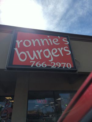 Ronnie's Burgers by null
