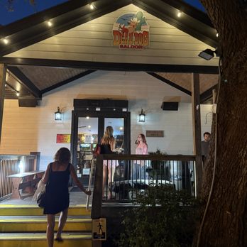 Dead Dog Saloon - Seafood Near Me - Murrells Inlet, South Carolina