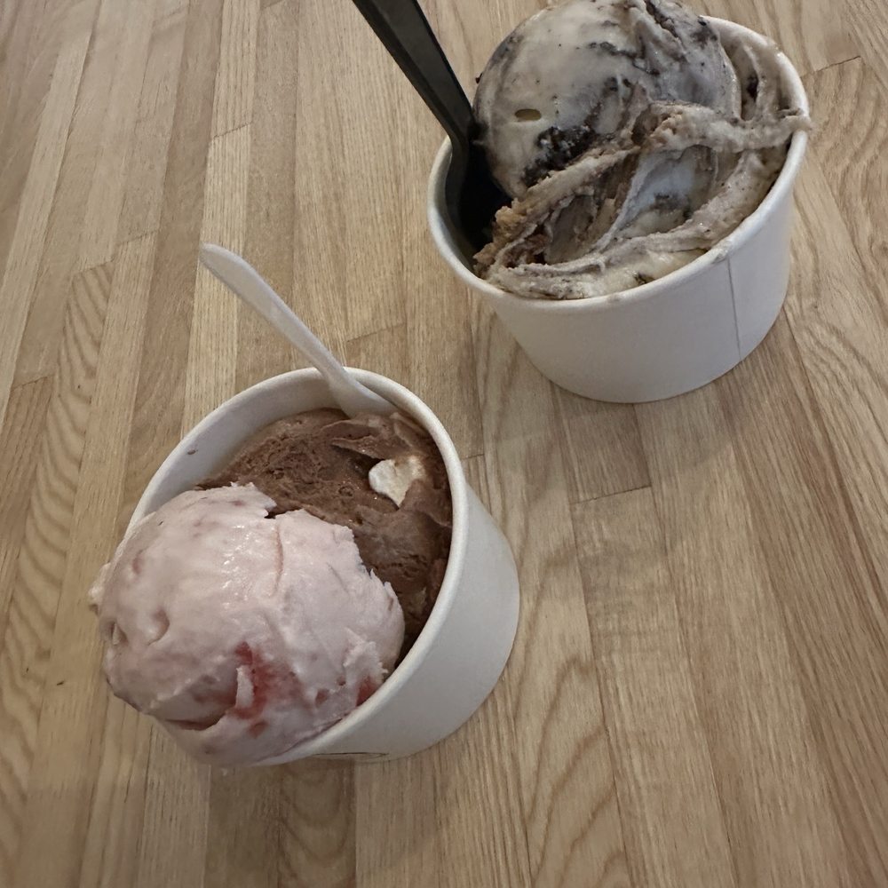 Country Creamery Reno - Ice Cream & Frozen Yogurt Near Me - Reno, Nevada