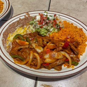 La Casa Brito Mexican Restaurant - Bistec picado ranchera sauce with hot sauce mixed together creating a delicious plate - Mexican Near Me - Westminster, California La Casa Brito Mexican Restaurant - Bistec picado ranchera sauce with hot sauce mixed together creating a delicious plate - Mexican Near Me - Westminster, California
