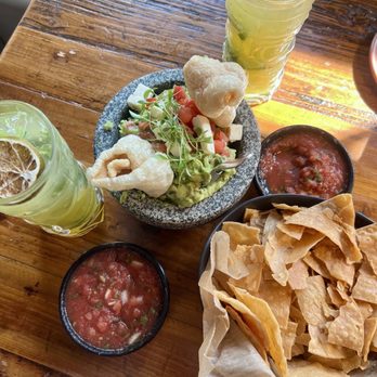 VIDA Cocina & Tequila - Guacamole, passion fruit mojitos & chips & salsa - New Mexican Cuisine Near Me - Altamonte Springs, Florida VIDA Cocina & Tequila - Guacamole, passion fruit mojitos & chips & salsa - New Mexican Cuisine Near Me - Altamonte Springs, Florida