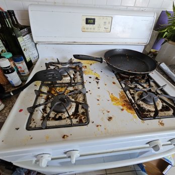 Iris cleaning services - Before - Home Cleaning Near Me Iris cleaning services - Before - Home Cleaning Near Me