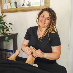 Holistics By Bailey - Drool & snore foot massage