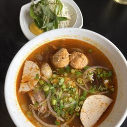 Bun Bo hue (terrible) Bun Bo hue (terrible)