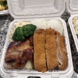 Chicken combo (BBQ chicken & chicken Katsu) special with white rice and macaroni salad Chicken combo (BBQ chicken & chicken Katsu) special with white rice and macaroni salad