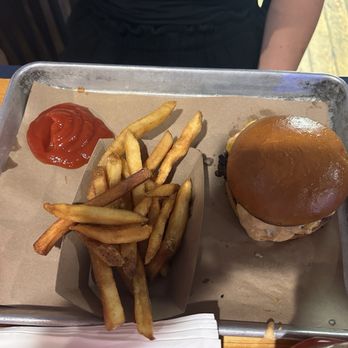 THE BLIND TIGER - Updated January 2025 - 52 Photos & 20 Reviews - 1 N