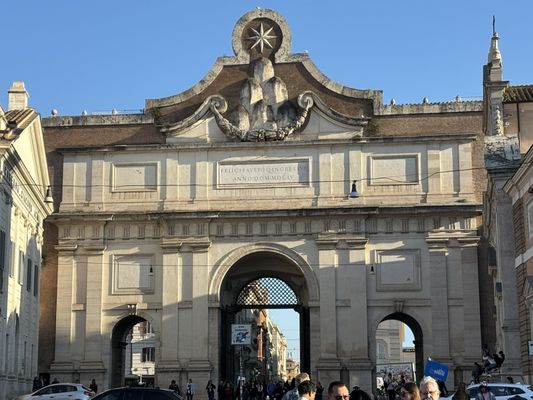 Piazza del Popolo by null