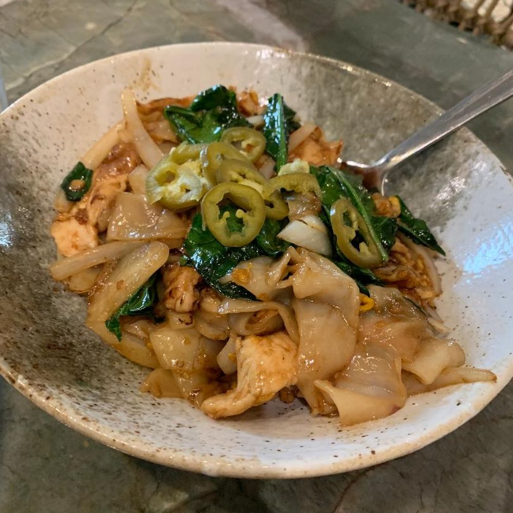 Maison Lotus - Pad see ew with chicken - Asian Fusion Near Me - Wayne, Pennsylvania Maison Lotus - Pad see ew with chicken - Asian Fusion Near Me - Wayne, Pennsylvania