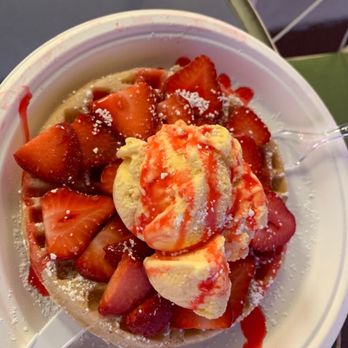 Peace Cream - Strawberry Waffle with Vanilla Ice Cream - Ice Cream & Frozen Yogurt Near Me - Phoenix, Arizona Peace Cream - Strawberry Waffle with Vanilla Ice Cream - Ice Cream & Frozen Yogurt Near Me - Phoenix, Arizona