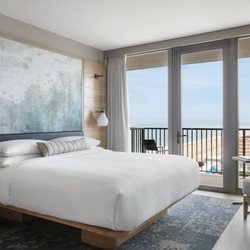 King Oceanfront Guest Room