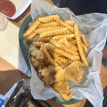 J R Crickets Cascade - Catfish nuggets with fries - New American Near Me - Atlanta, Georgia