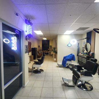Fades Republic Barbershop - Fadesrepublicbarbershop ben a conocernos te atendemos con gusto - Barbers Near Me - Imperial, California Fades Republic Barbershop - Fadesrepublicbarbershop ben a conocernos te atendemos con gusto - Barbers Near Me - Imperial, California