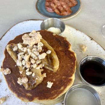 Holoholo Grill - Banana Macadamia Nut Pancakes | coconut syrup | $15  Portuguese sausage | $7 - Hawaiian Near Me - Koloa, Hawaii