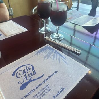 Cafe Asia 2 - Table setting - Sushi Bars Near Me - Roanoke, Virginia