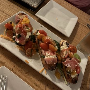Cicciotti's - Bruschettone - Italian Near Me - Cardiff By The Sea, California