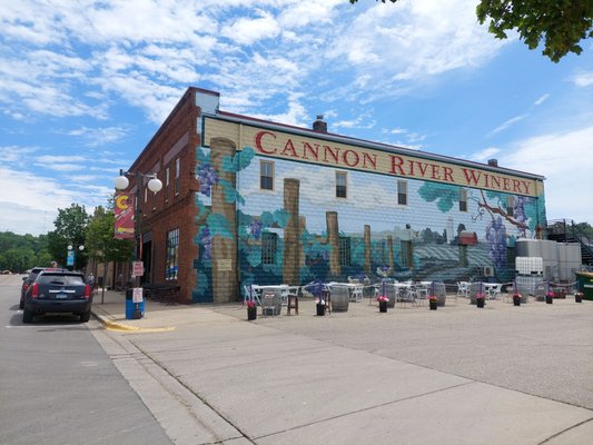 Cannon River Winery + Kitchen by null