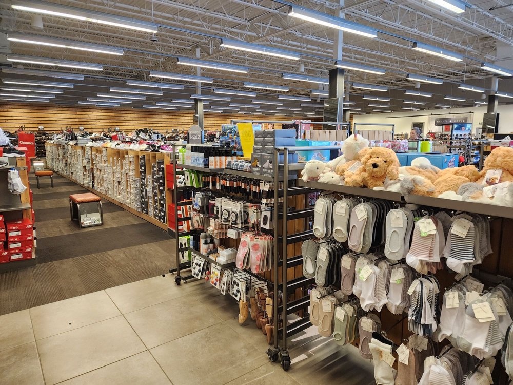 DSW WILLOW LAWN Updated September 2024 36 Photos & 16 Reviews